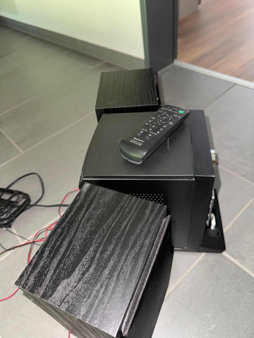 Sony Lecteur multimedia & Streamer: SONY Microanlage mit Lautsprecher – D'occasion à Wigoltingen par s.xnaa_ 5