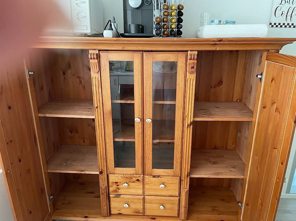 Armadi: Sideboard mit Türen in Holz – Usato da Wädenswil venduto da lei_mh9s 2