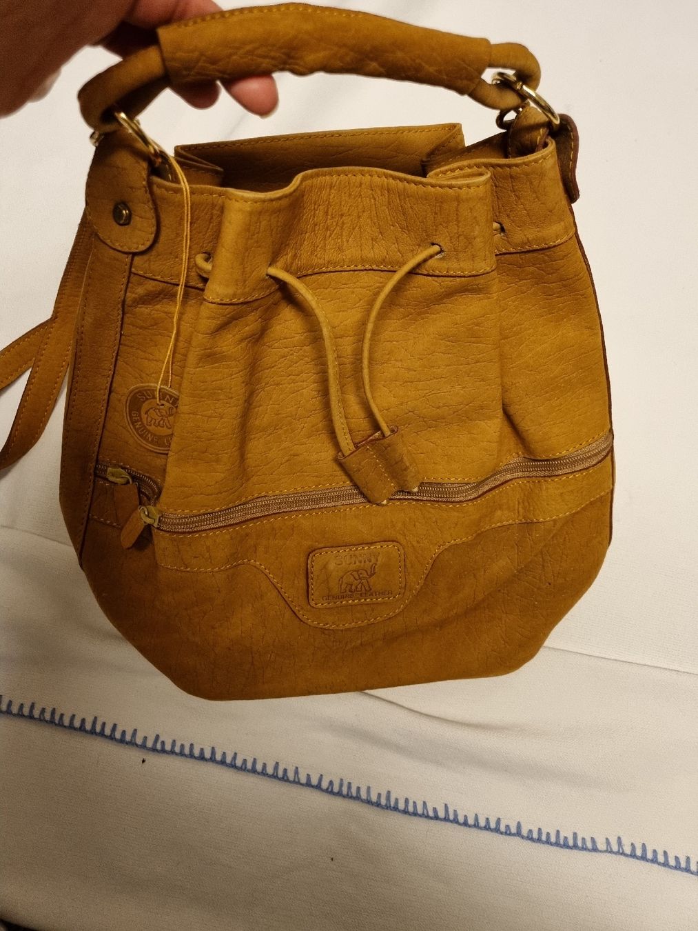 Borse da donna: Leder Beuteltasche – Usato da Thalwil venduto da Briscolina