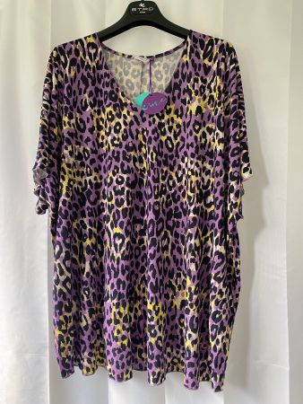 Neues Shirt CURVY ME Leoprint m/Etikett