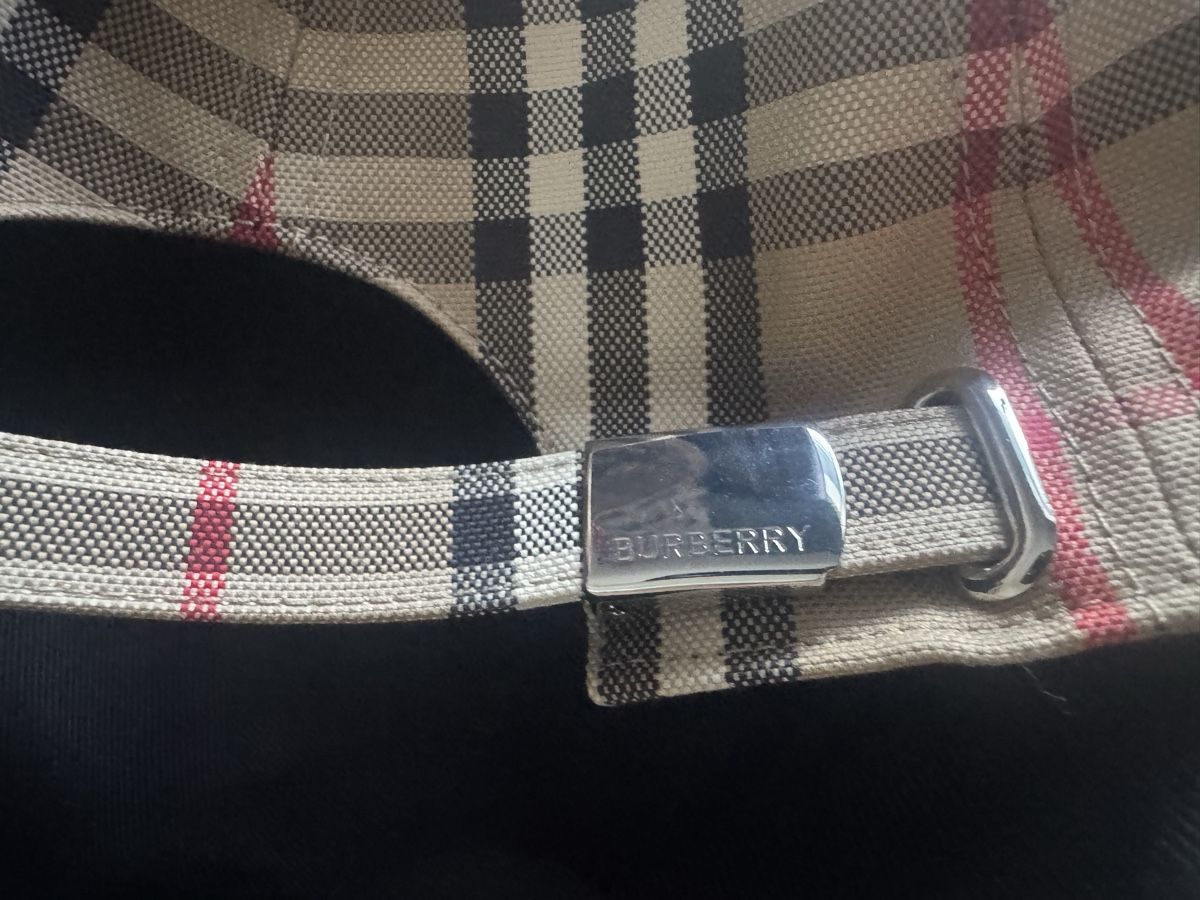 Burberry Copricapi, berretti & cappellini: Casquette Burberry,  Taille M - État Impeccable – Nuovo (secondo la descrizione) da Colombier NE venduto da the_yq7x 6