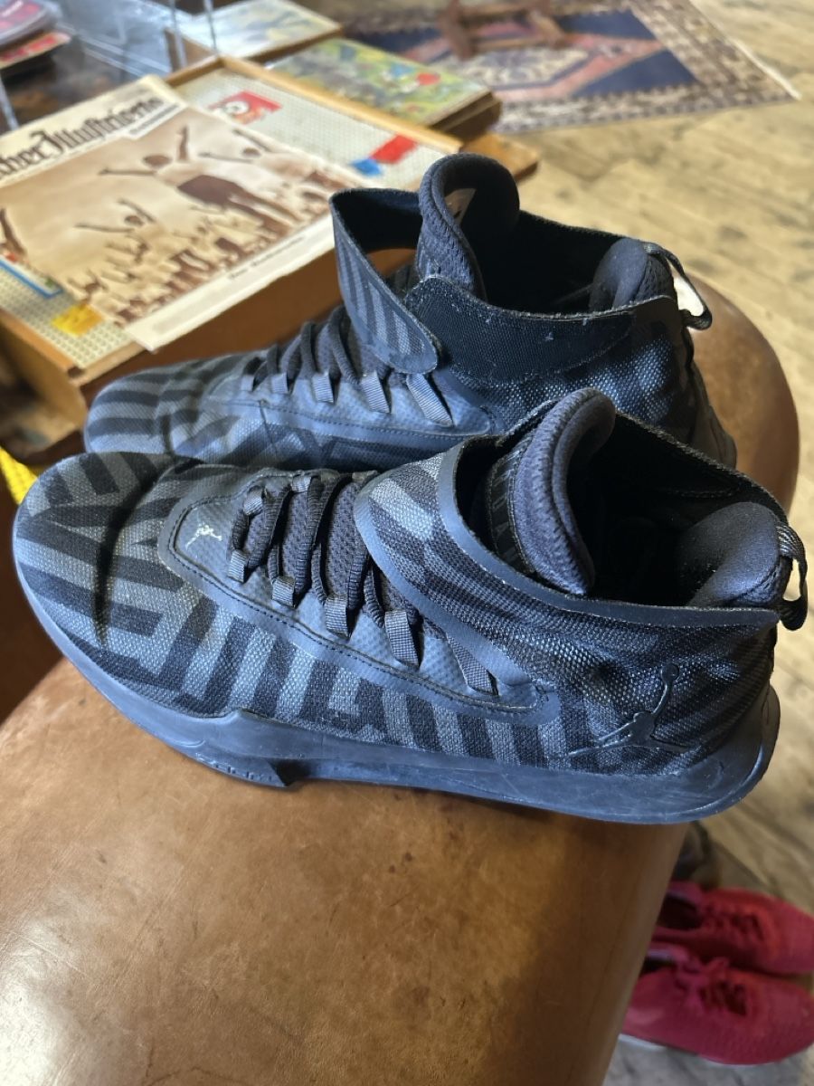 Nike Scarpe da uomo: Nike zoom 44.5 – Usato da Urnäsch venduto da montags-lager 2