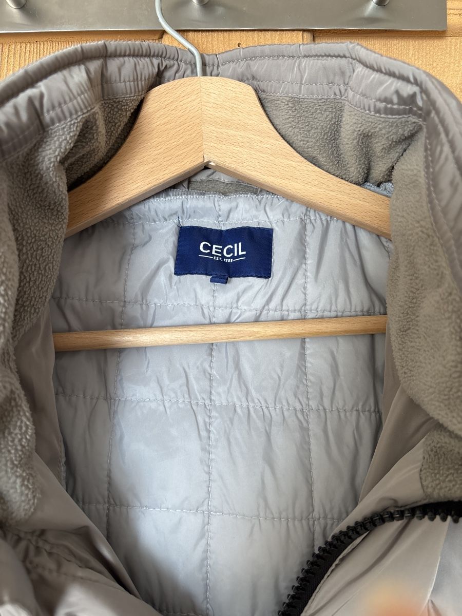 Cecil Giacche: Jacke Cecil – Usato da Krattigen venduto da Landado 2