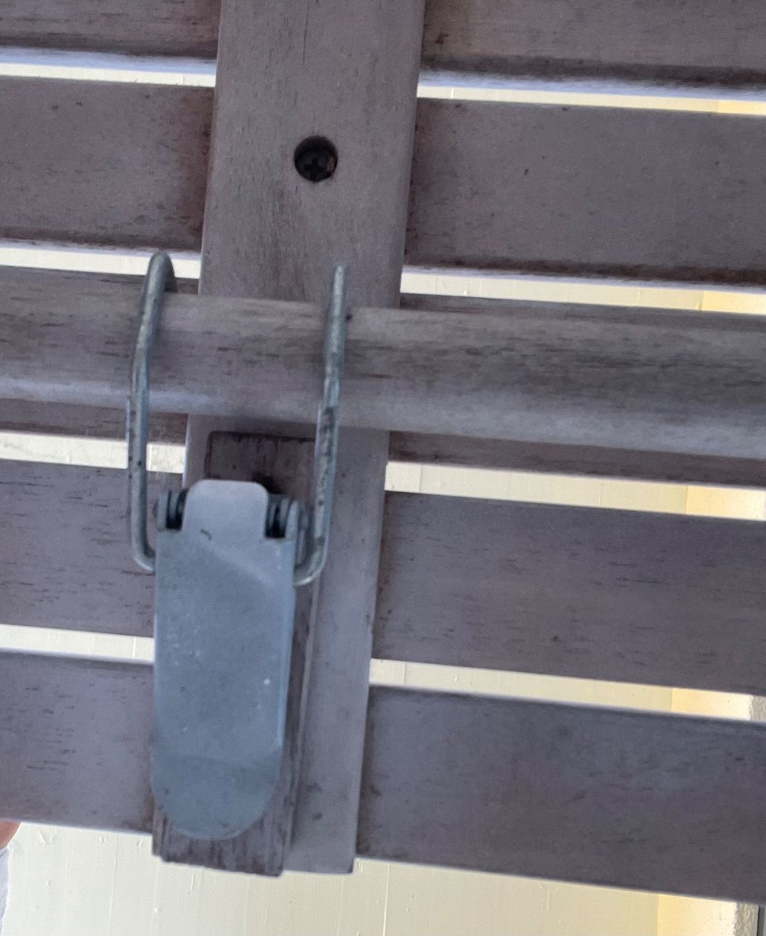 Tischset: Gartentisch oder Balkon mit 2 Stühlen Holz – Gebraucht aus Winterthur von seamaster1 3