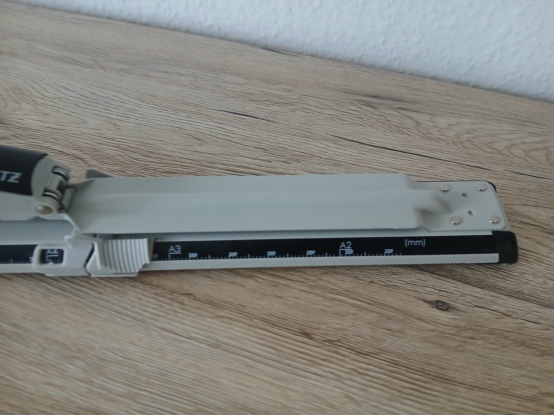 Leitz Machines à relier: Leitz Tischhefter – D'occasion à Safenwil par SilverDesign 2