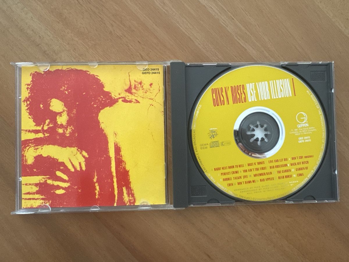 CD: Guns N' Roses - Use Your Illusion     CD – Usato da Zürich venduto da Smarties13 1