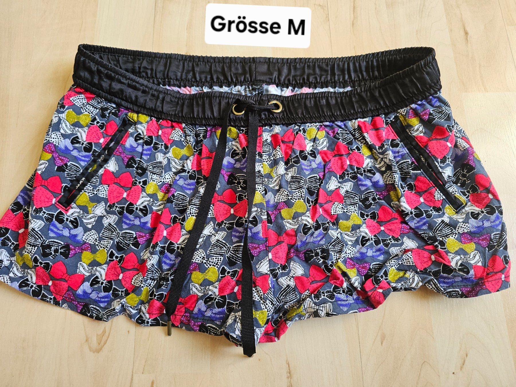 Pantaloni: Hose Grösse M – Usato da Balterswil venduto da Dikdik1992