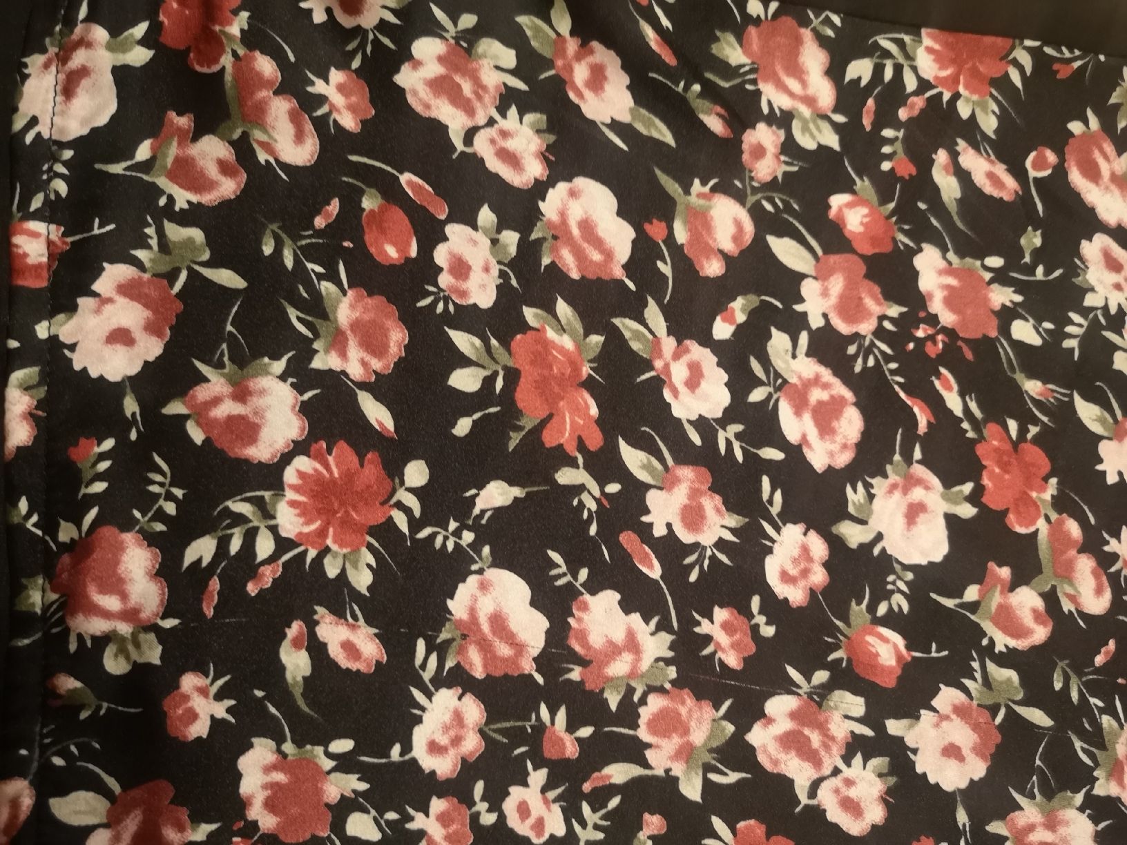 Tops: Damenbluse von m&more Grösse 48. – Gebraucht aus Forch von Hakyboss 1