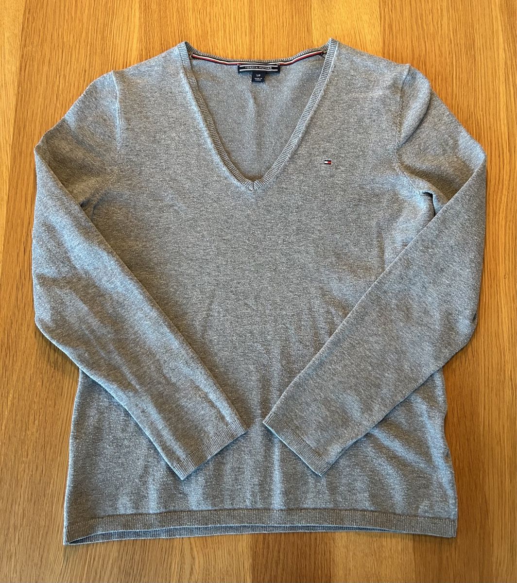 Tommy Hilfiger Maglioni & Felpe: Tommy Hilfiger Damen Pullover Gr. S Grau – Usato da Schwarzenbach SG venduto da bienchen22