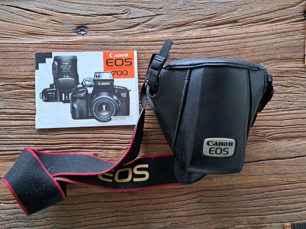 App. Photo Argentique Canon Eos 700 Avec Objectif 35-80mm Pile Neuve