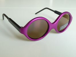 Kinder-Sonnenbrille klein aus Fachgeschäft Bügel verstellbar