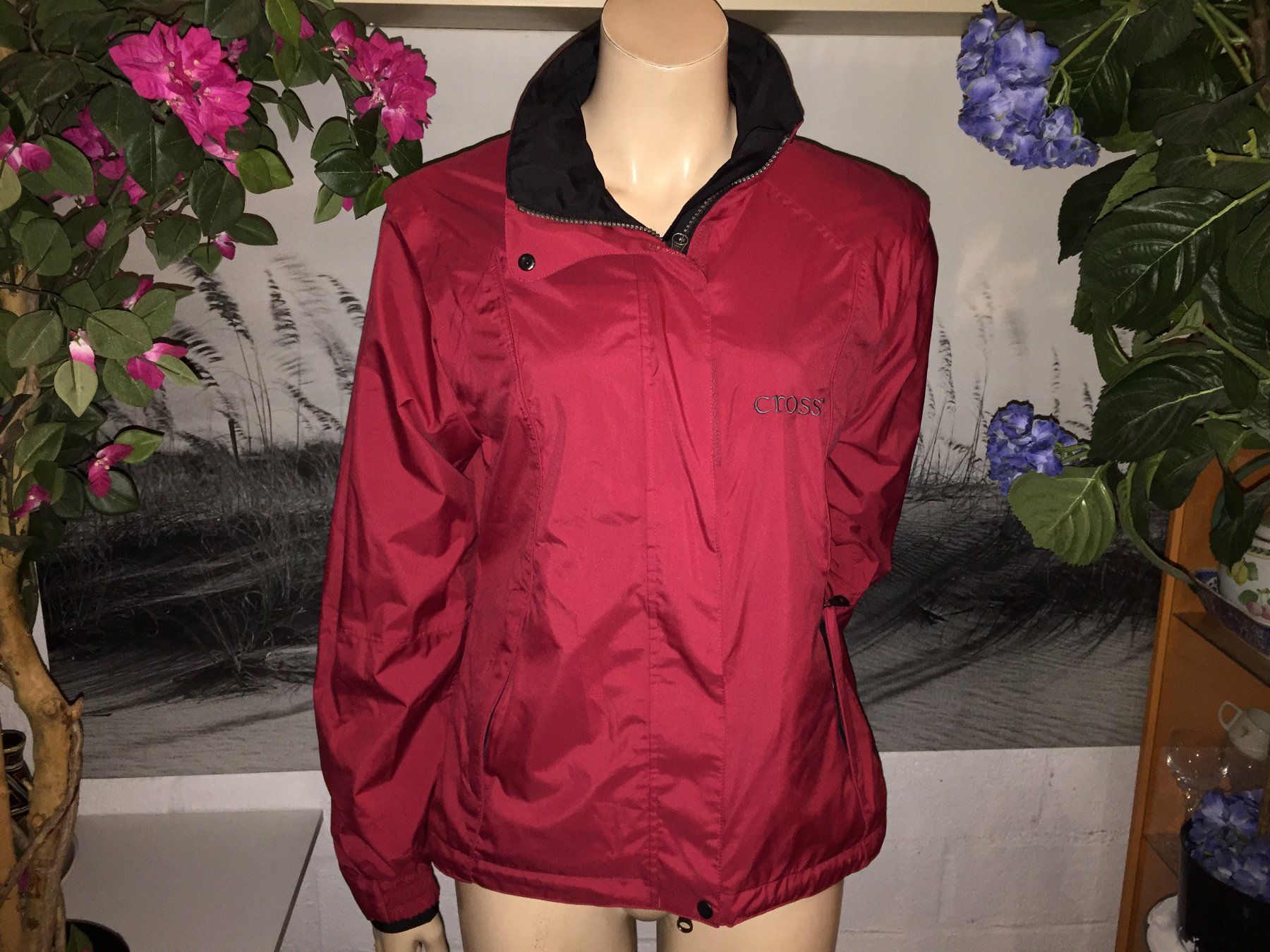Giacche: Veste / Jacke CROSS    Taille / Grosse 36 – Usato da Cossonay-ville venduto da Super-Price-Quality
