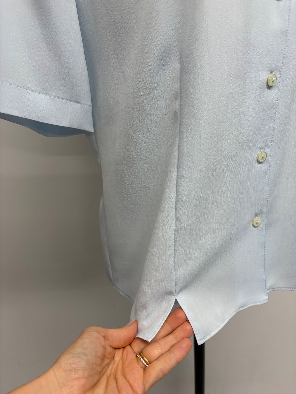 Blusen: Erfo Vintage Bluse Gr. 38 hellblau Kurzarm – Neu (gemäss Beschreibung) aus Regensdorf von secondchancefashion 1