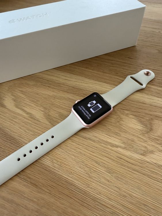 Apple Smartwatch: Apple Watch 42 mm Serie 1 – D'occasion à Selzach par TiffanysSO 3