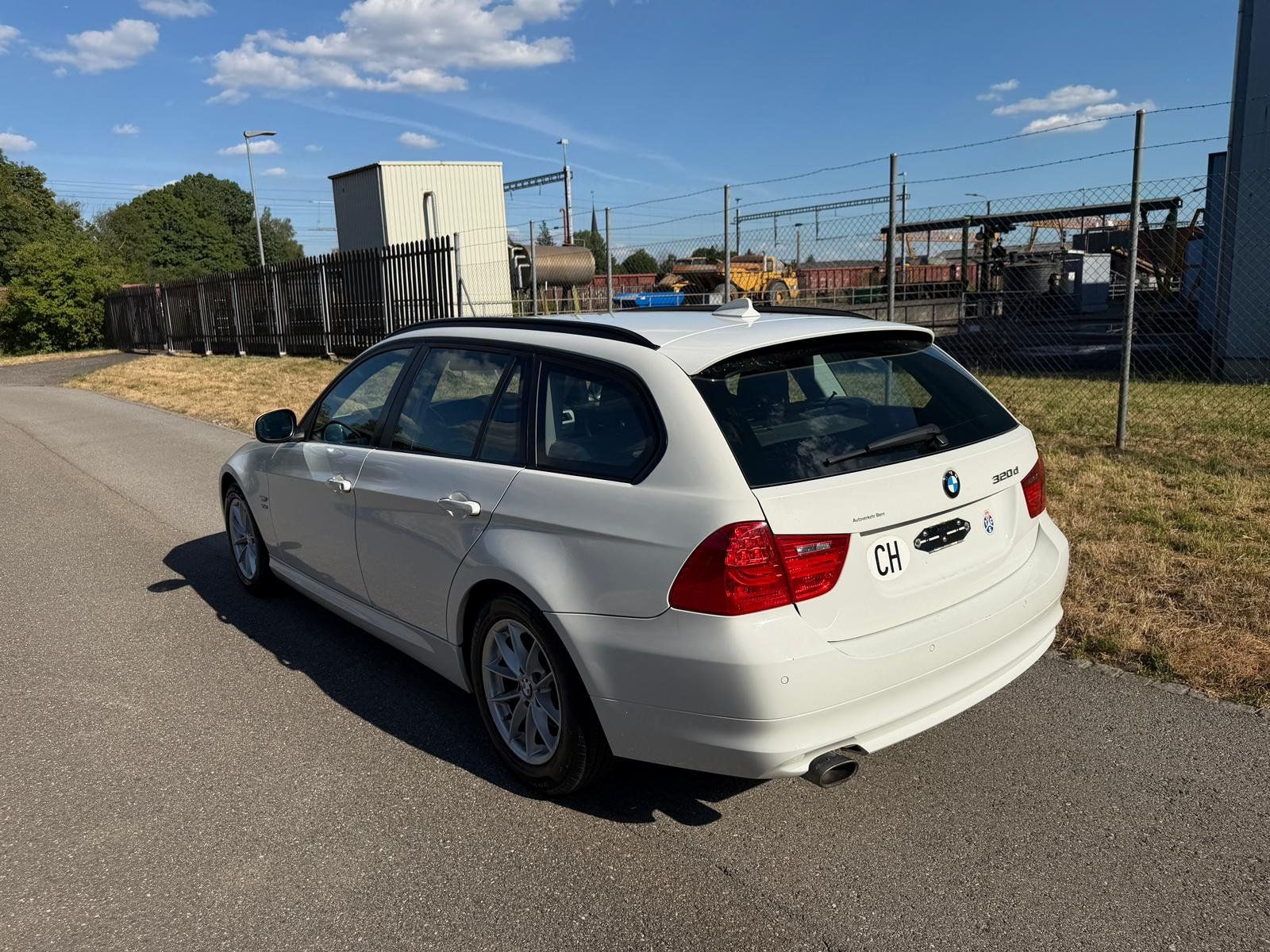 BMW Automobili: BMW 320d E91 xDrive Facelift – Usato da Biberist venduto da Musti7769 1
