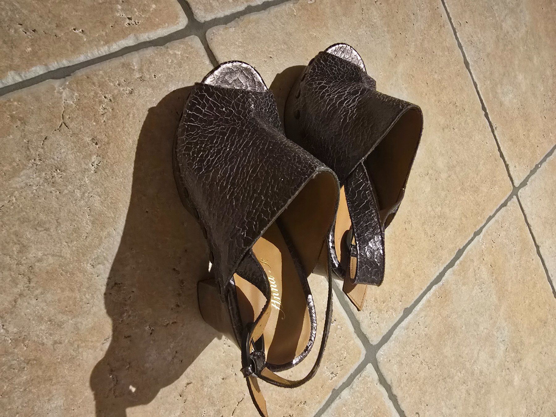 Scarpe da donna: Holzpantoletten – Nuovo (secondo la descrizione) da Gutenswil venduto da evita.64 1