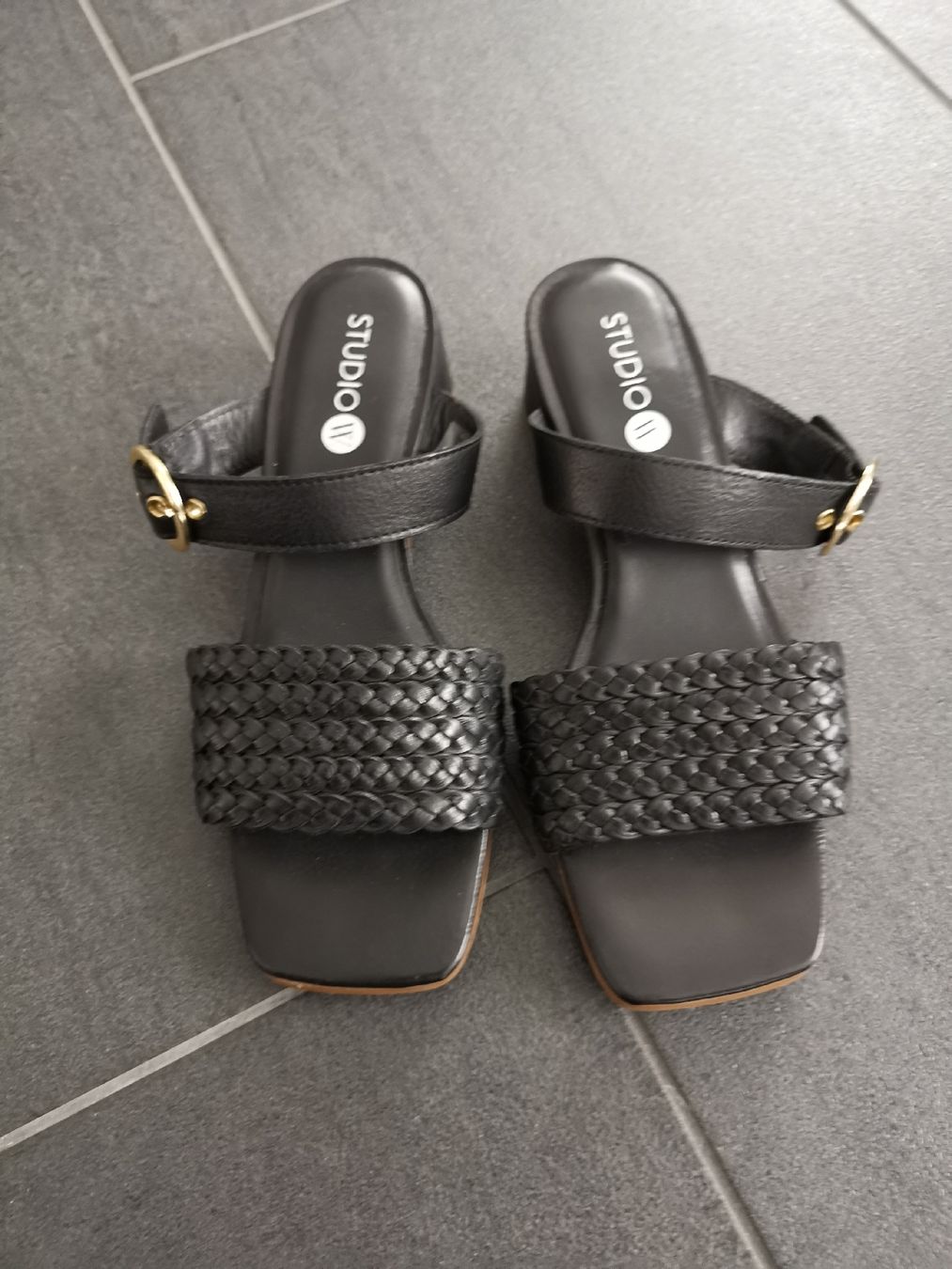 Chaussures femmes: Neue Sandalen - Versand möglich – Neuf avec emballage d'origine à Matzendorf par hauli2 1