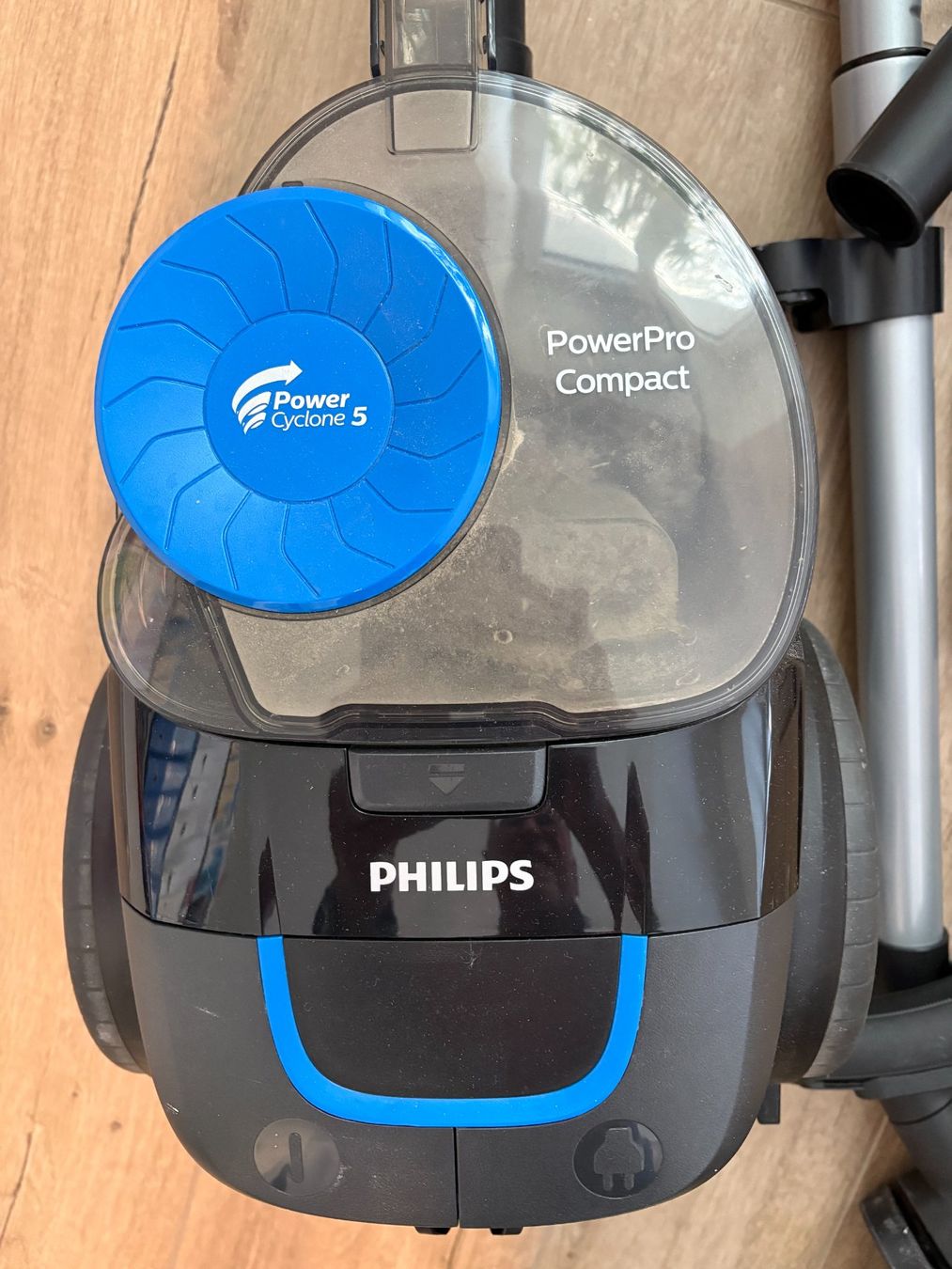 Philips Staubsauger & Zubehör: Philips Staubsauger PowerPro Compact – Gebraucht aus Pratteln von Wari47 1