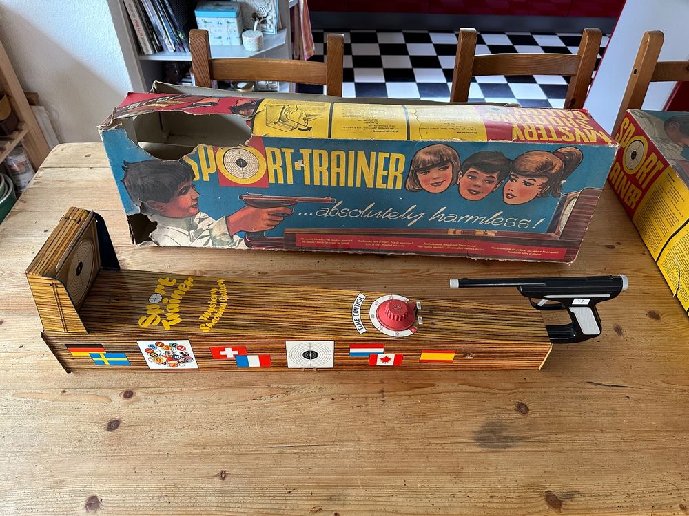Jeu vintage en tôle lithographiée TECHNOFIX 318 Sport Trainer