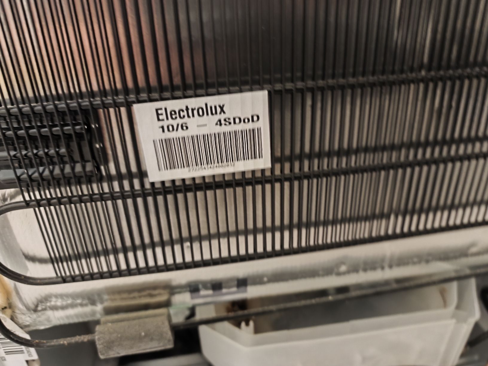 Kühlschrank: Electrolux Kuehlgefrierkombination frisch – Neu (gemäss Beschreibung) aus Birr von PalermoF 7