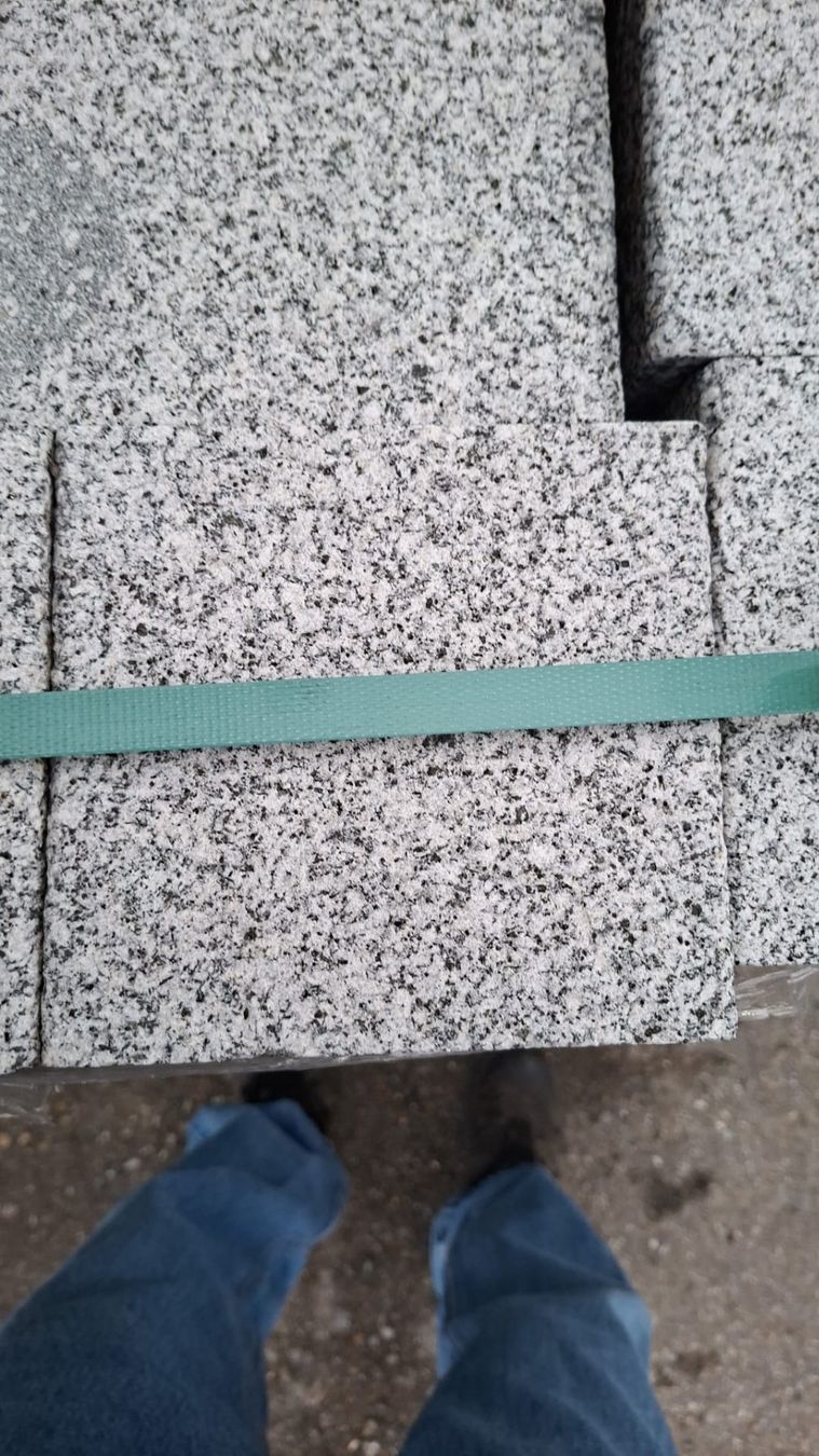 Steine & Dachziegeln: Granitsteine – Neu (gemäss Beschreibung) aus Hosenruck von trompi74 1