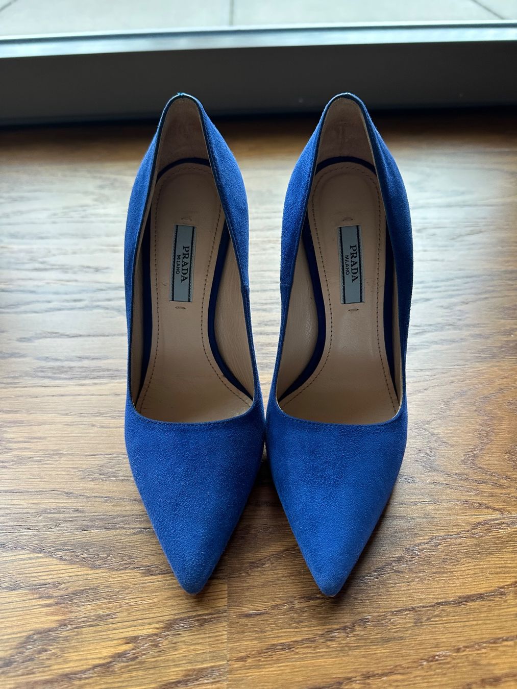 Prada Scarpe da donna: Prada Suede Pumps Gr.34.5-35 – Usato da Zürich venduto da anyka