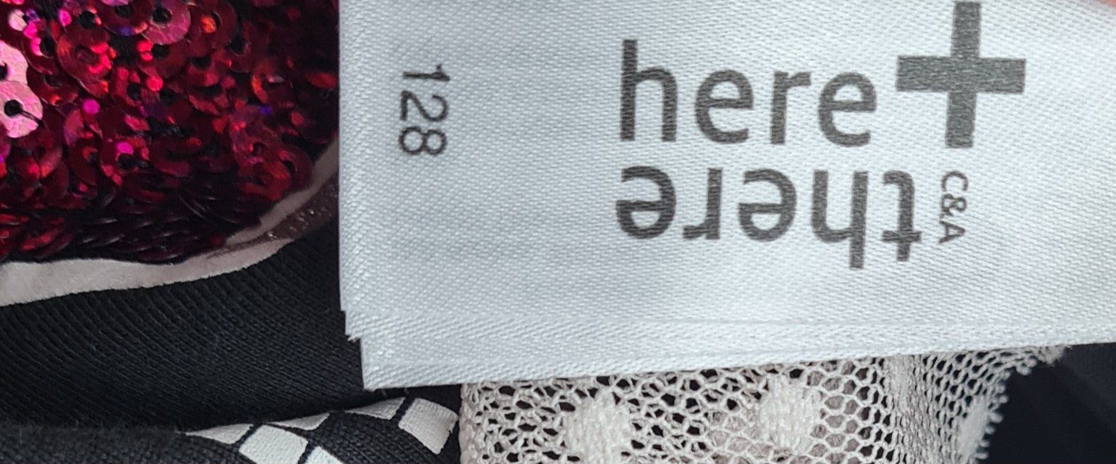 Blusen, T-Shirts & Tops: Shirts 2 Stk. Mädchen Gr. 128/134 – Gebraucht aus Beinwil Freiamt von tafa8 4