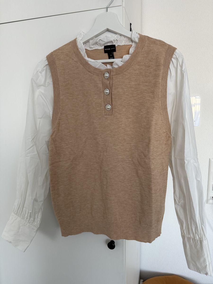 Maglioni & Felpe: Oberteil aus Hemd & Pullunder von River Island – Nuovo (secondo la descrizione) da Zürich venduto da mel_87ct