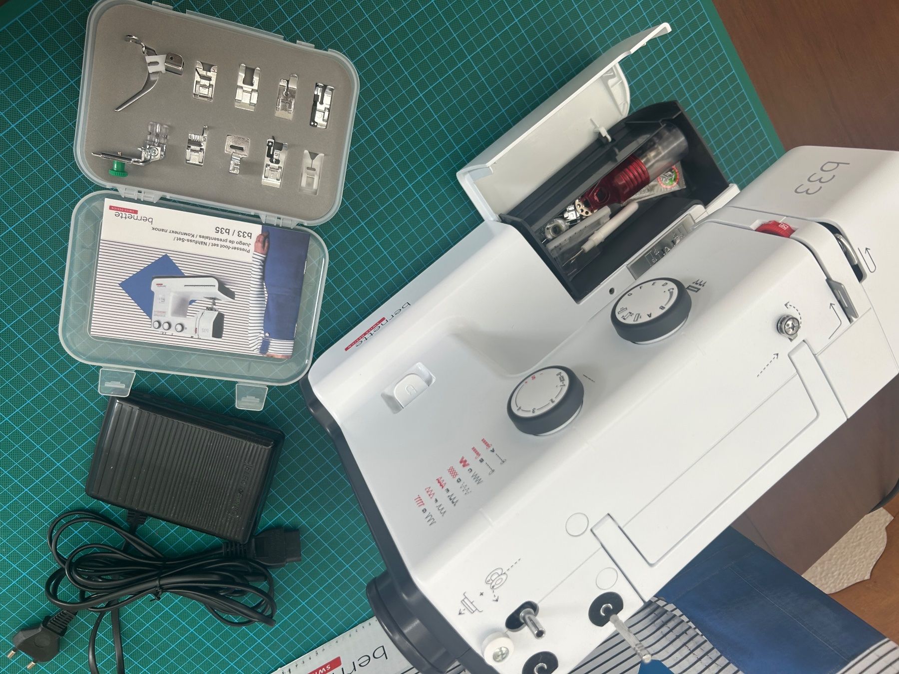 Bernina Machines à coudre: Bernette 33 mit Nähfuss-Set – D'occasion à Wädenswil par katjamf 1