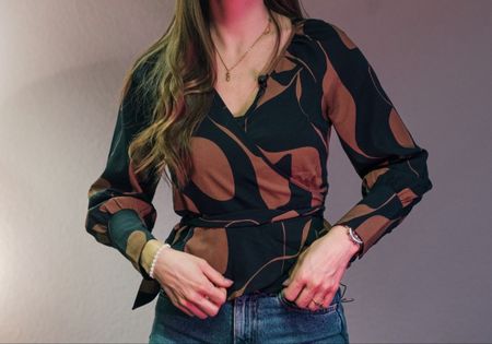 Elegante Damenbluse, Grösse S