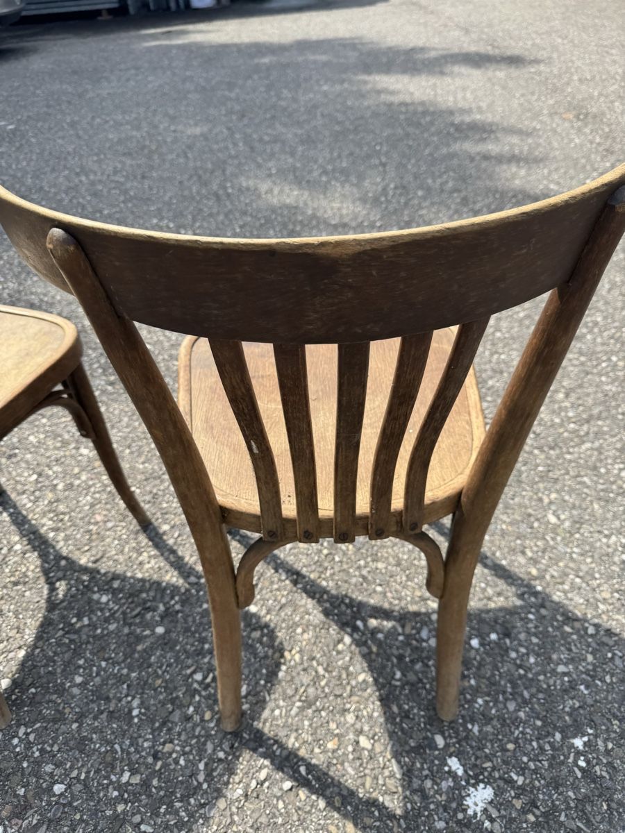 Chaises: 2 Beizenstühle ab 1.- !!!  – D'occasion à Grenchen par Design-Outlet 3