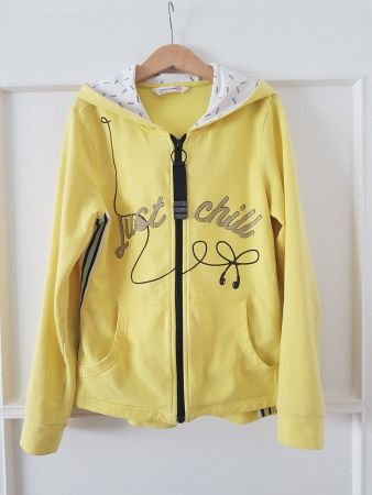 Sweat à capuche taille 11ans, 146cm