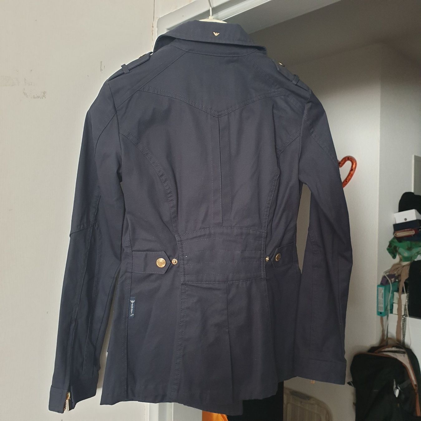 Armani Jacken: Armani Jeans schöne leichte Jacke Gr. 36 – Neu (gemäss Beschreibung) aus Frenkendorf von Moon111 1