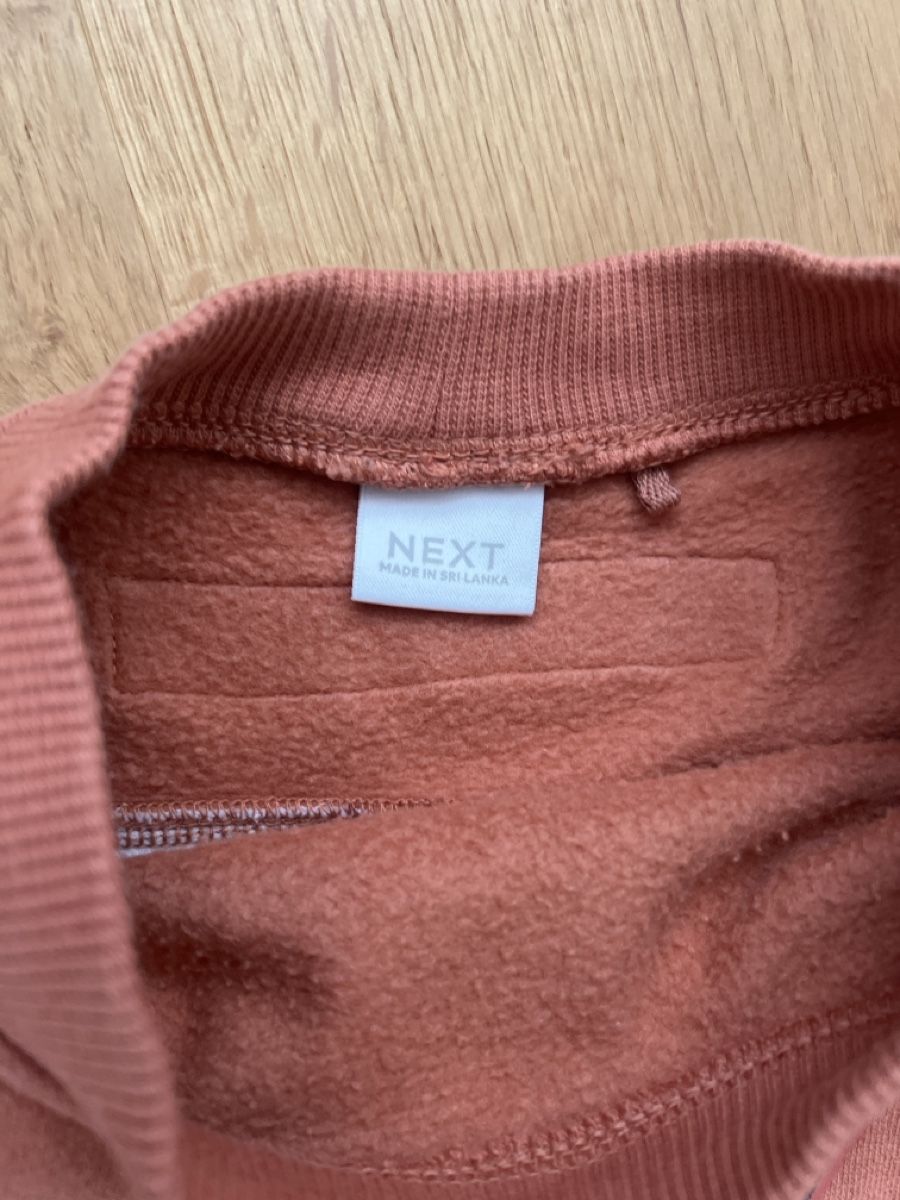 Next Pulls et sweat-shirts: NEXT Pullover mit Blumenprint Grösse 98/104 2-3 Jahre – D'occasion à Recherswil par ch0_y9gb 1