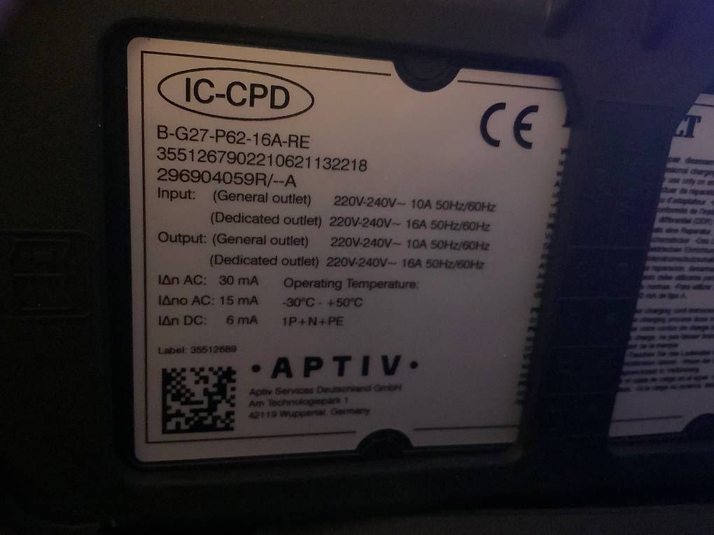 Caricabatterie: Caricabatteria originale Renault Z.E. Schuko, Tipo 2 – Usato da Vacallo venduto da Alevero 4