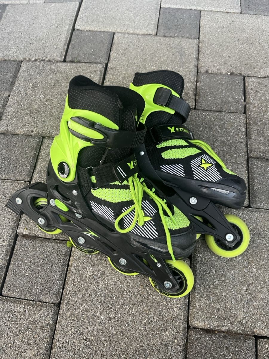 Patins à roul. & inline: Inline Skates Extend schwarz neongrün – D'occasion à Herisau par TomLie