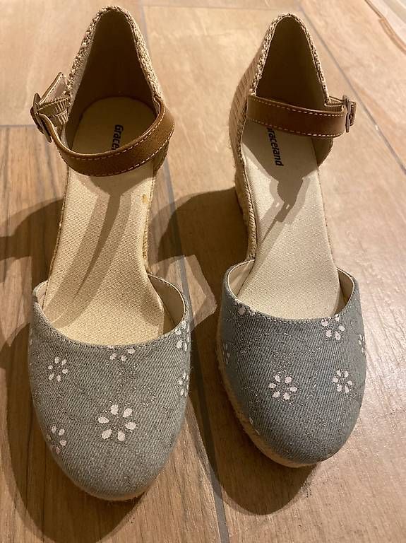 Graceland Damenschuhe: hellblaue Riemchenpumps Gr. 38 – Gebraucht aus Hausen AG von corinne_g