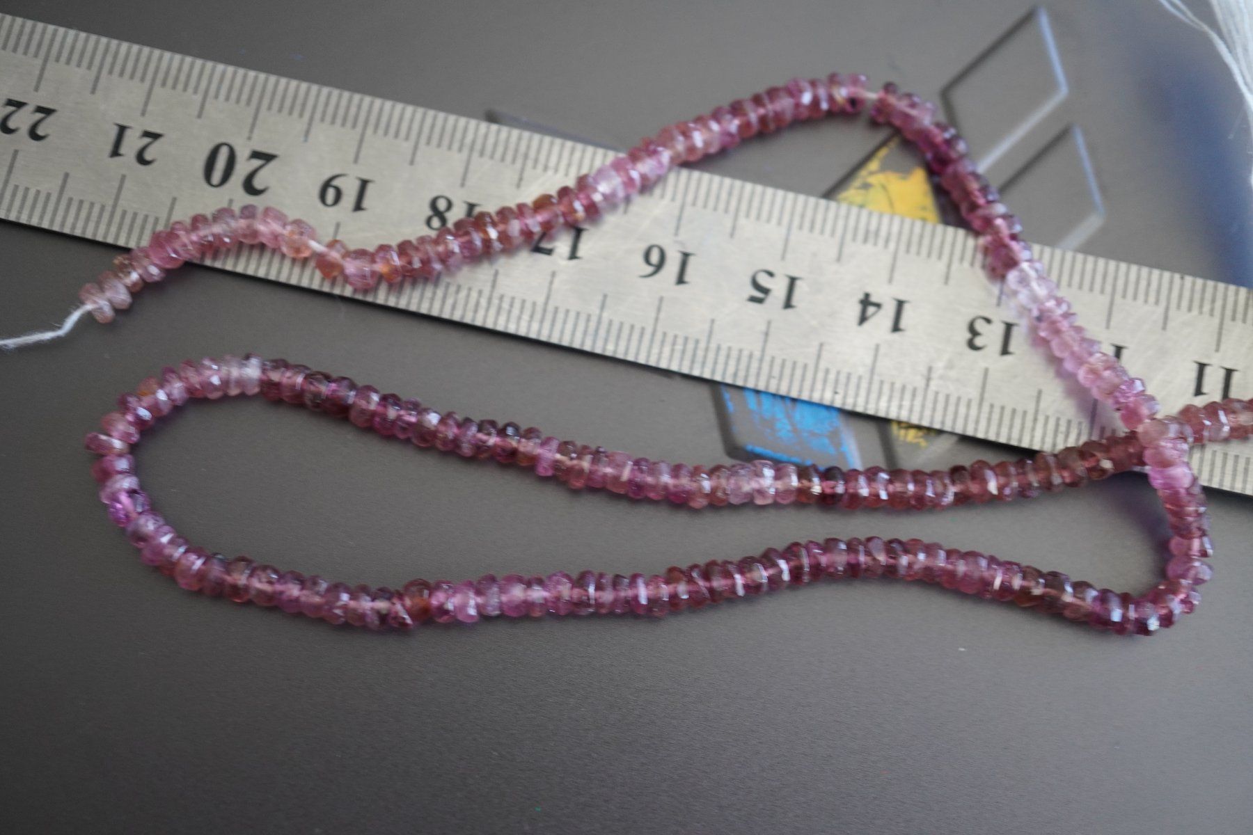 Pietre preziose: Turmalin  Rosa    Facettiert  Rondellen  3,5mm – Nuovo e nell'imballaggio originale da Eschenbach SG venduto da topstone 2