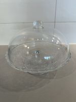 Tortenglocke aus Glas mit Blumenmuster