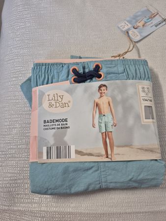 Short de bain Lily&Dan neuf, taille 134/140, été !