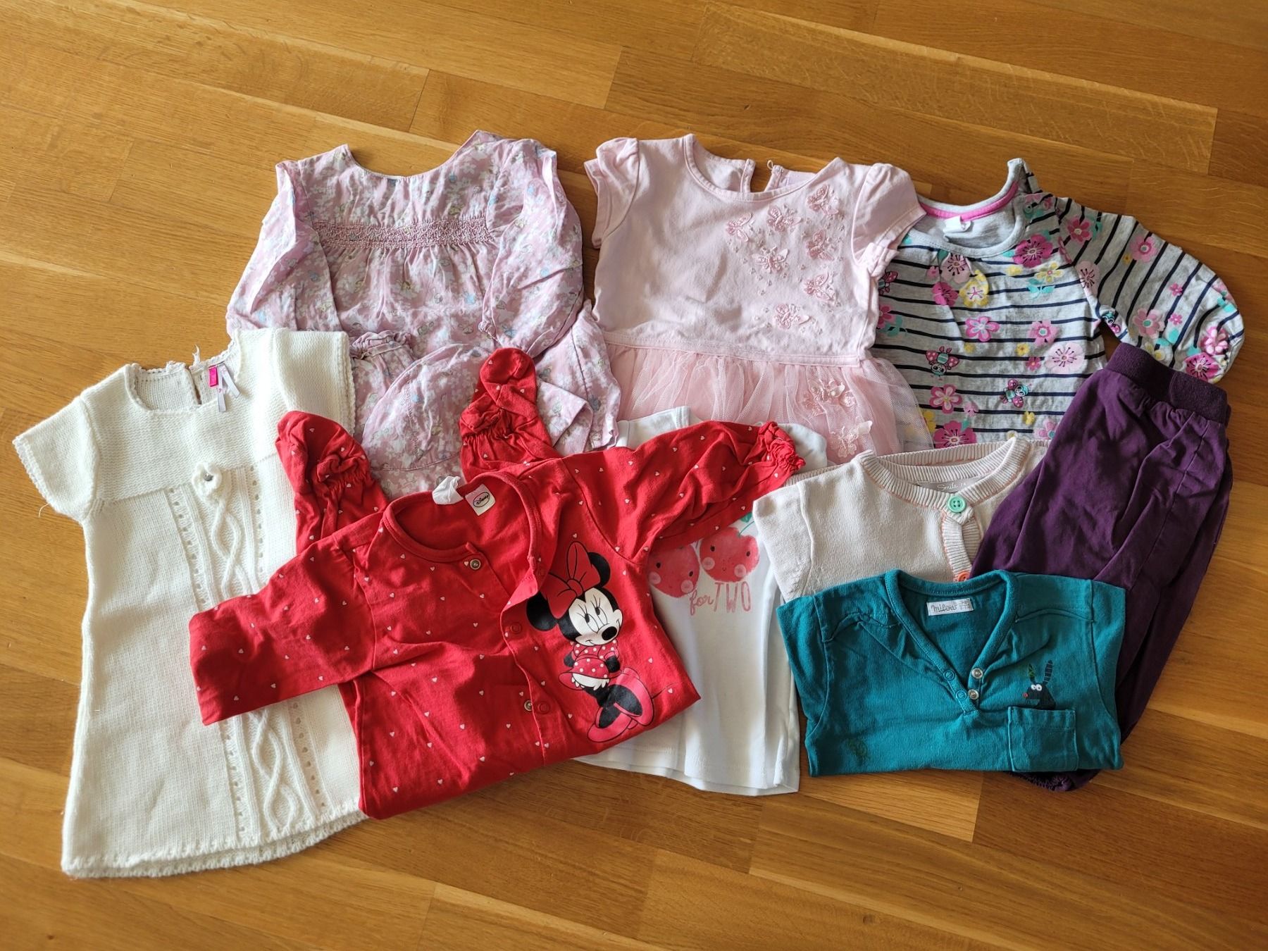 Lotti & Set di vestiti: Babykleider Mädchen Gr 74 – Usato da Port venduto da Darialina