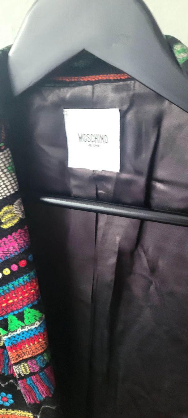 Moschino Giacche: Moschino Jeans Donna Blazer, Grösse S Top Zustand! – Nuovo (secondo la descrizione) da Emmenbrücke venduto da gatasalvache 2