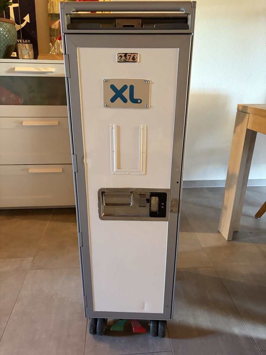 Sonstiges zu Aviatik: Flugzeug Trolley EXCEL Airways Original – Gebraucht aus Niederglatt ZH von Flyboy02 1