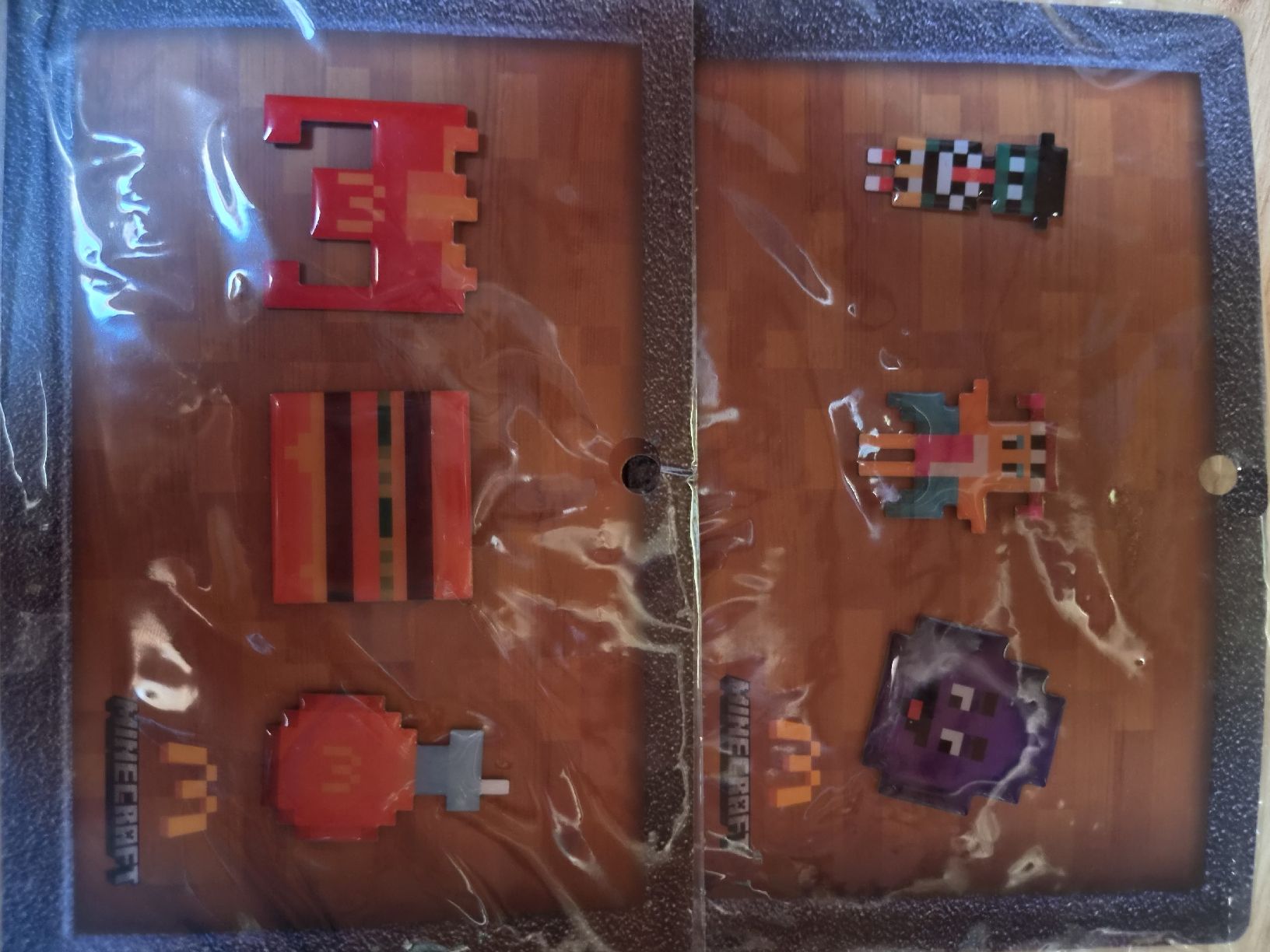 Plaquettes & Badges: pins minecraft, macdo édition limité  – Neuf avec emballage d'origine à Chavannes-sous-orsonnens par nes_cb72