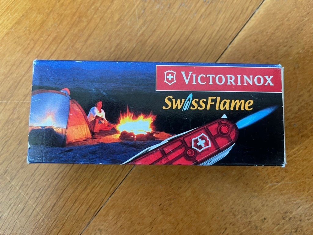 Victorinox Coltelli tascabile: Victorinox SwissFlame mit Originalverpackung – Nuovo (secondo la descrizione) da Bern venduto da clo_ff2z