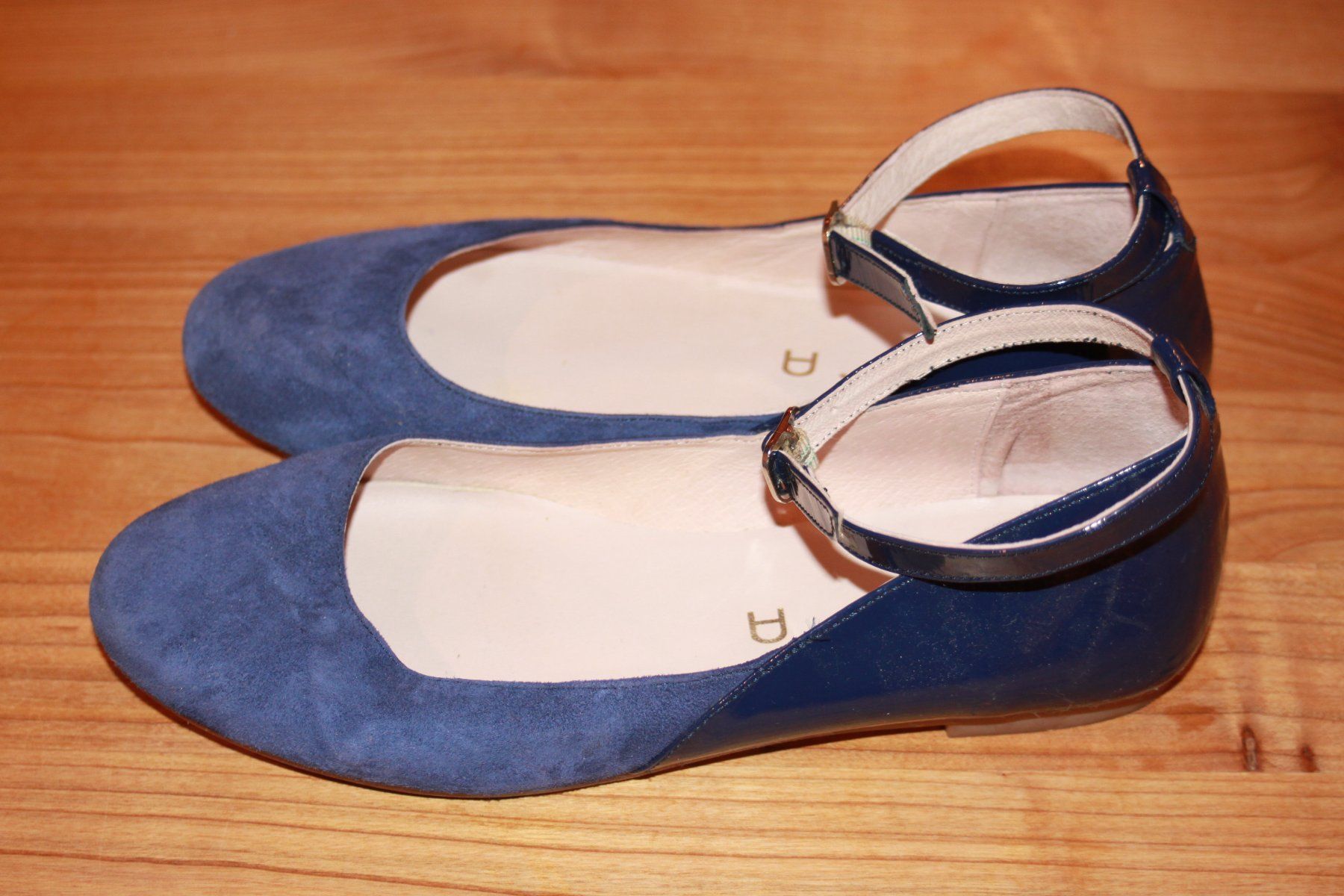 Unisa Scarpe per ragazze: blaue Unisa Leder Ballerinas 37 – Usato da Wenslingen venduto da Strick4Alpaca 1