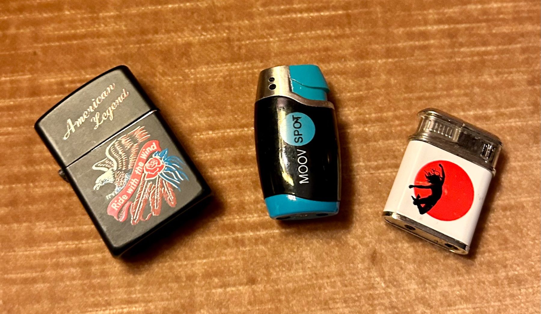 Accendini: 3 briquets rechargeables – Usato da Petit-Lancy venduto da Pierre_le_voyageur