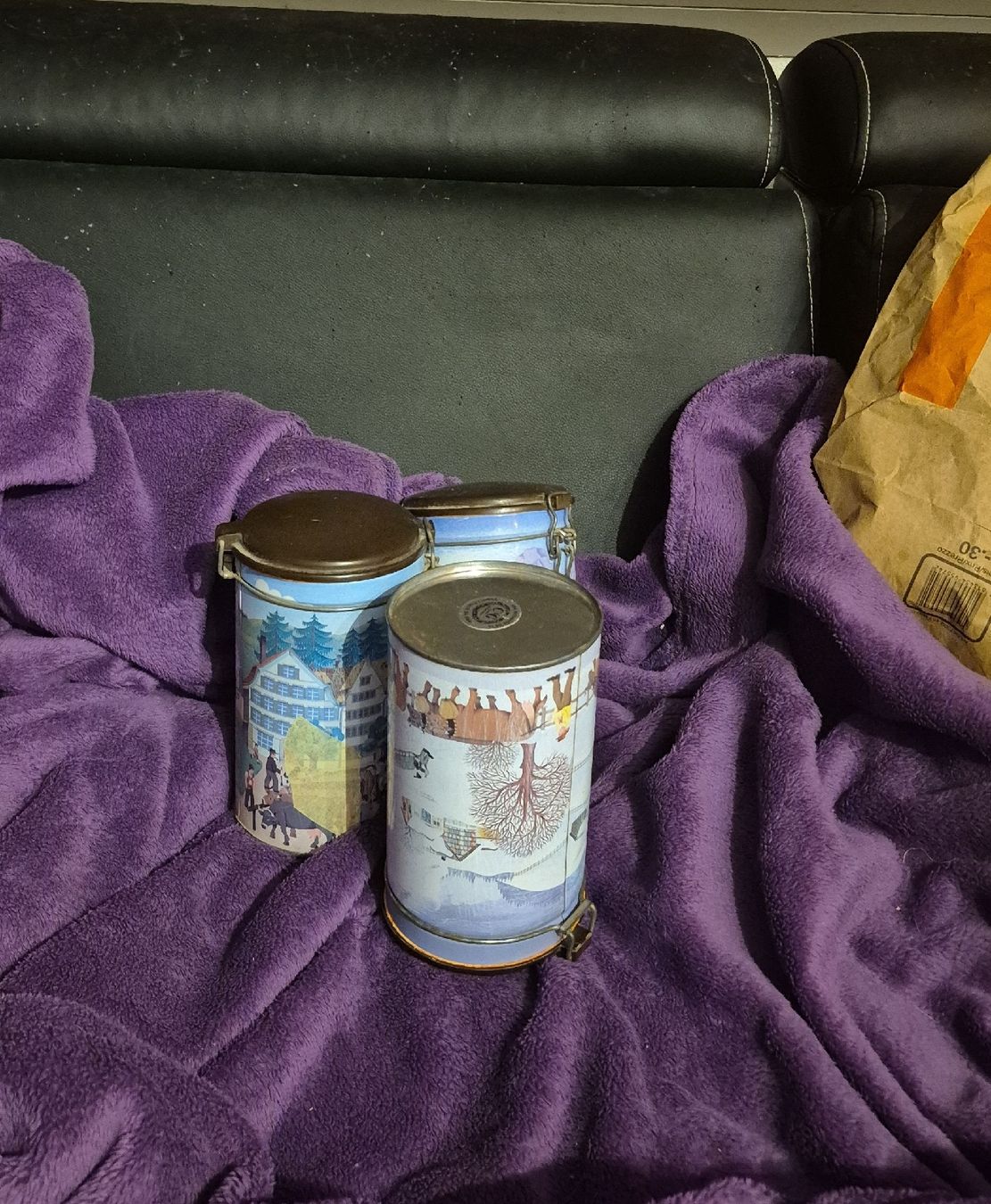 Barattoli: Lot de 3 boîtes de collection  thomi+franck sa Bâle  – Usato da Penthalaz venduto da yve_wsq8