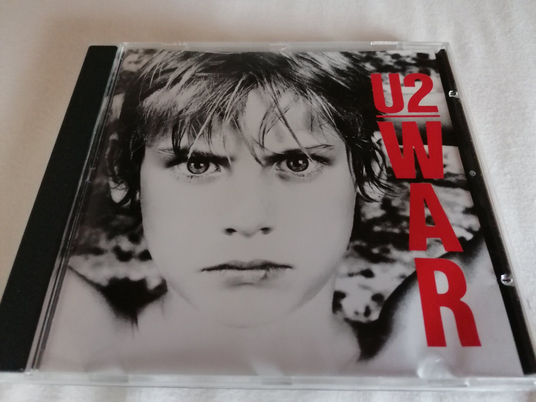 CD: U2 - WAR CD wie Neu – Nuovo (secondo la descrizione) da Ermenswil venduto da easyric