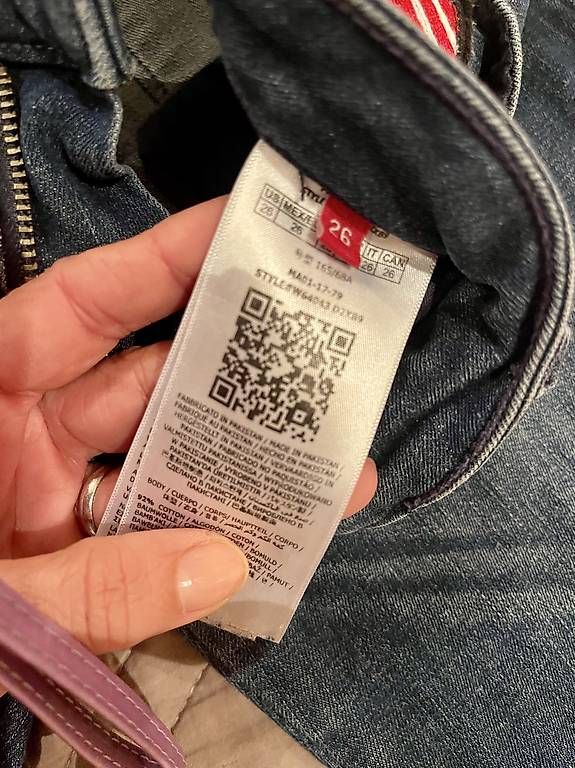 Jeans: jeans con applicazioni – Usato da Lugano venduto da naz_zkg8 2